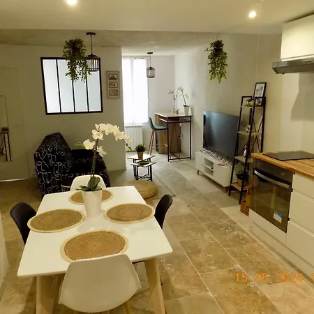 Le Nid D'Abeille, La Ruche Rurale Apartment Manosque Exterior photo